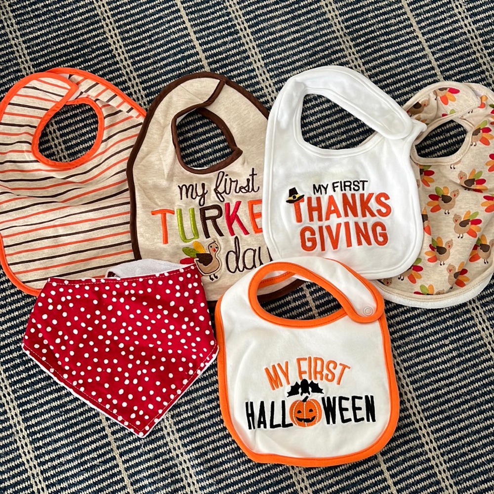 Holiday bibs
